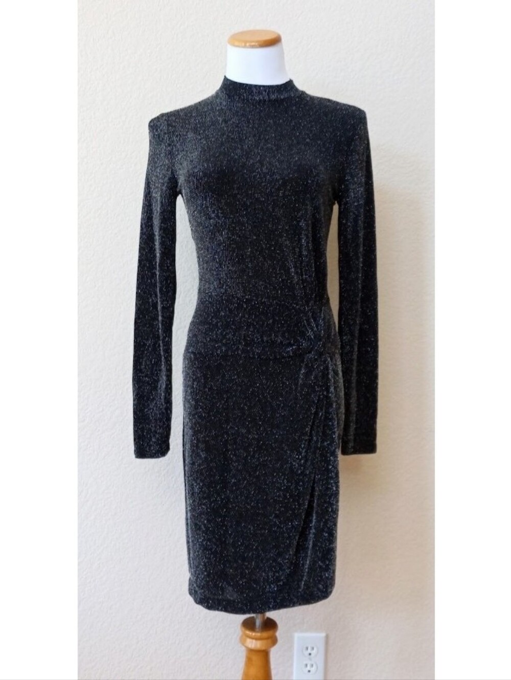 🤍 Michael Kors long-sleeve black and metallic silver shimmer dress